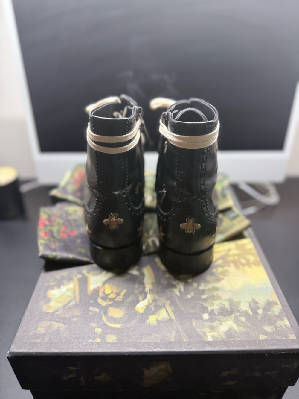 Gucci Queercore Black Lace-Up Ankle Boots with Gold Bee and Star Embroidery - Picture 3 of 4